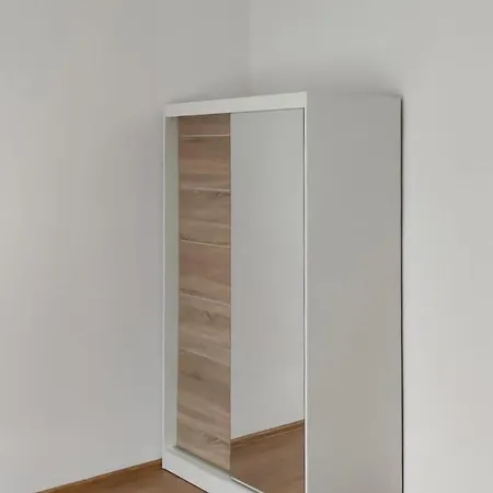 Lovely In With Kitchen Appartement *