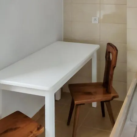 Lovely In With Kitchen *